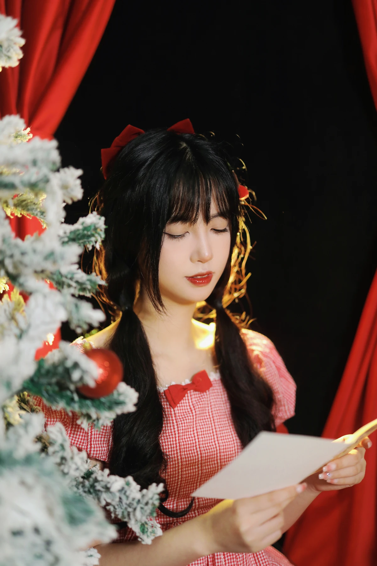 [YITUYU] 2022.12.18 Vol.2708 – Christmas in a Fairy Tale Light cherry blossom#[25P]-21